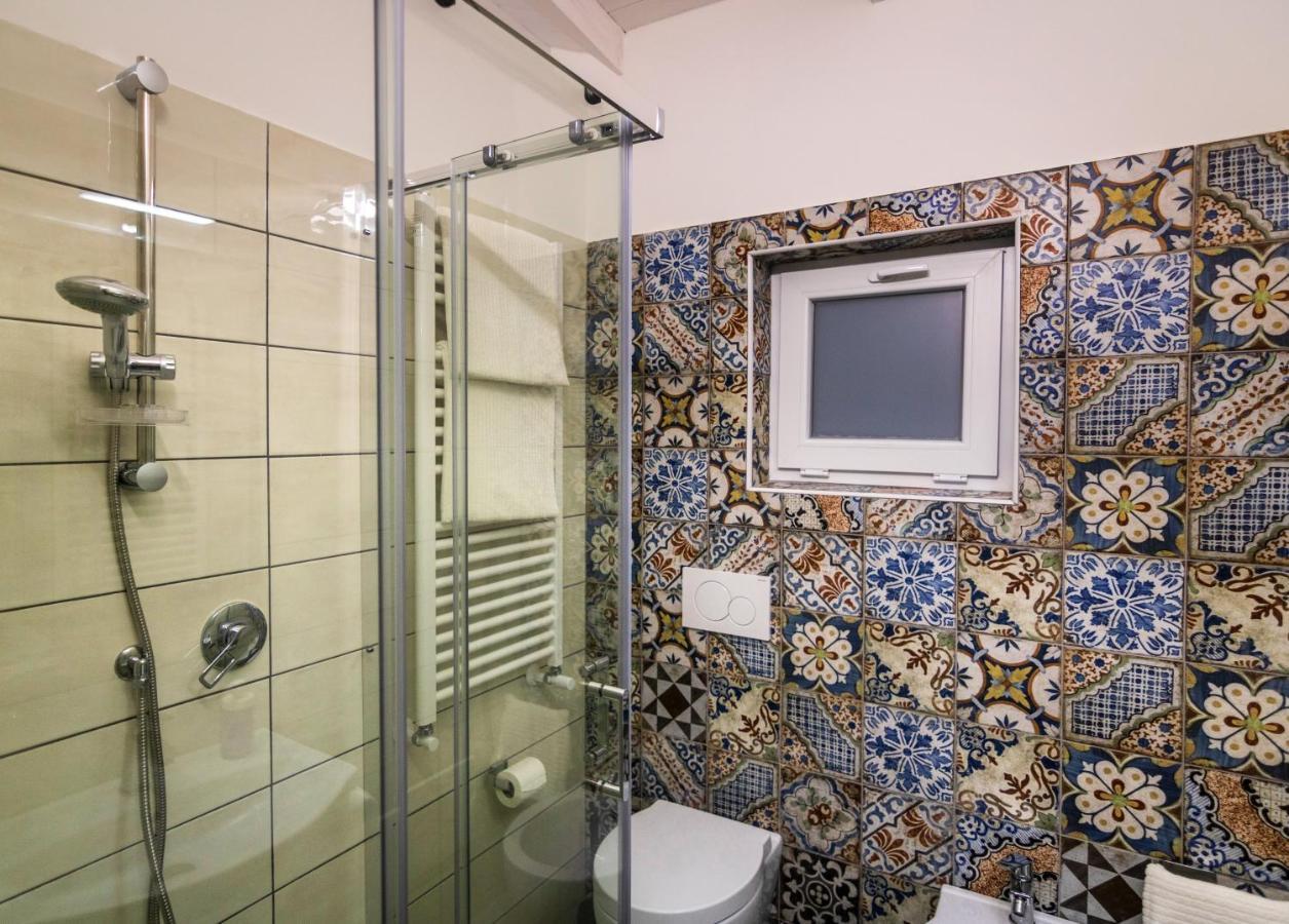 Casa Del Forestiero Umberto คาตาเนีย ภายนอก รูปภาพ